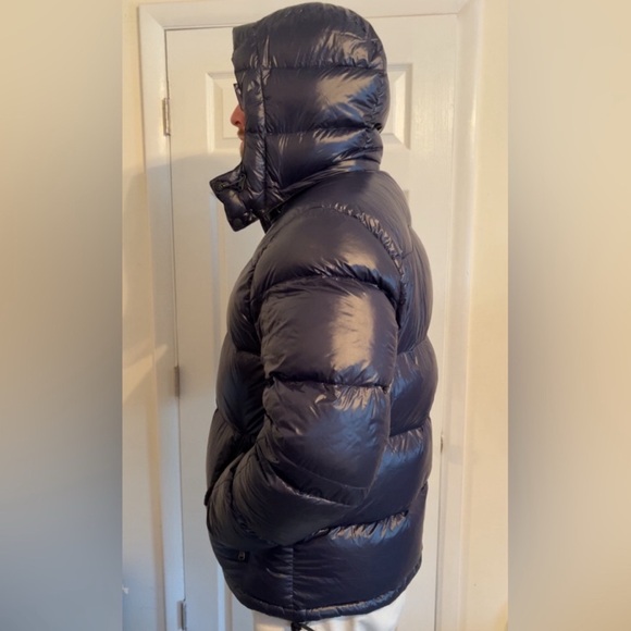 This is a polo puffer jacket size XL. It is (NAVY blue)!!!! With a red horse. - Picture 3 of 4